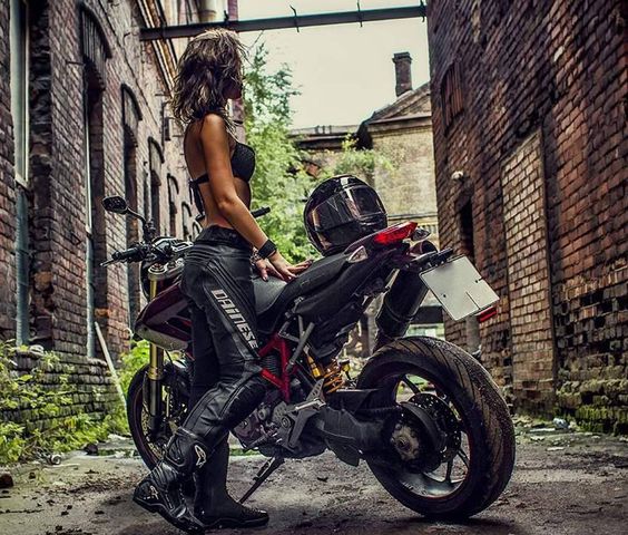 Ducati Girl