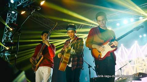 Lirik Lagu Bukan Sekedar Kata Theovertunes Ost Susah Sinyal