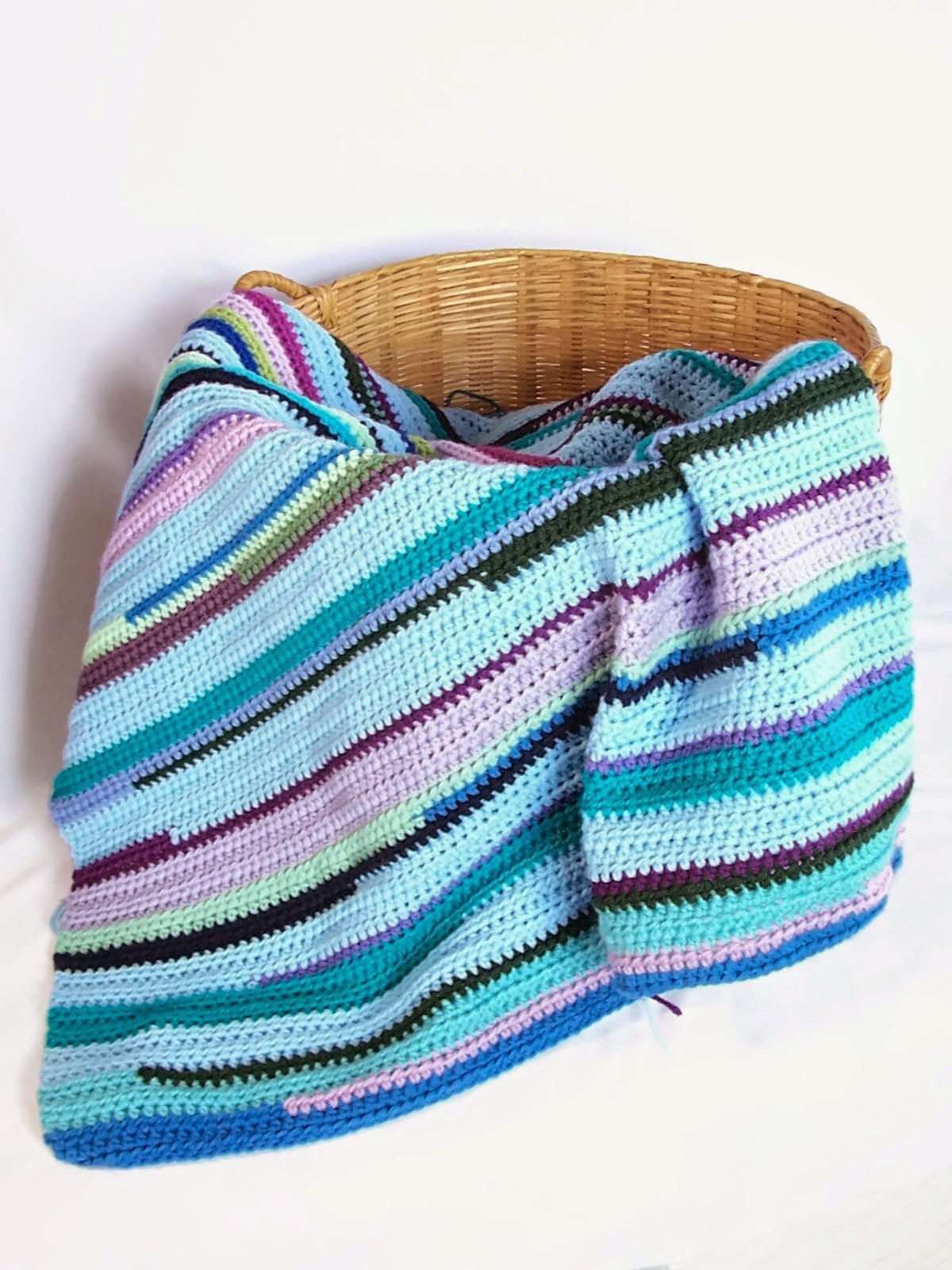 Scrap yarn ideas - Red Berry Crochet's Scrap Blanket