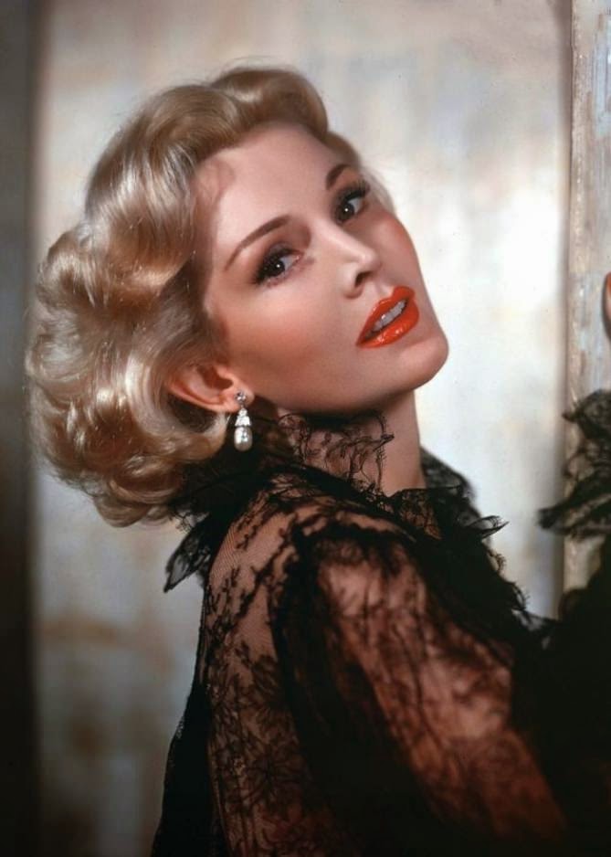 GREAT ACTRESSES: Zsa