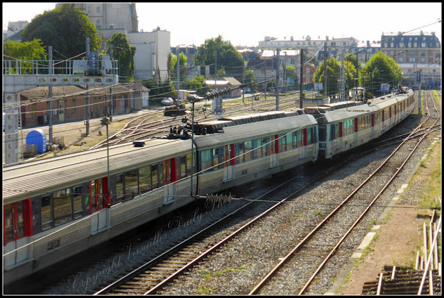 Versailles Rive Droite Transilien Train