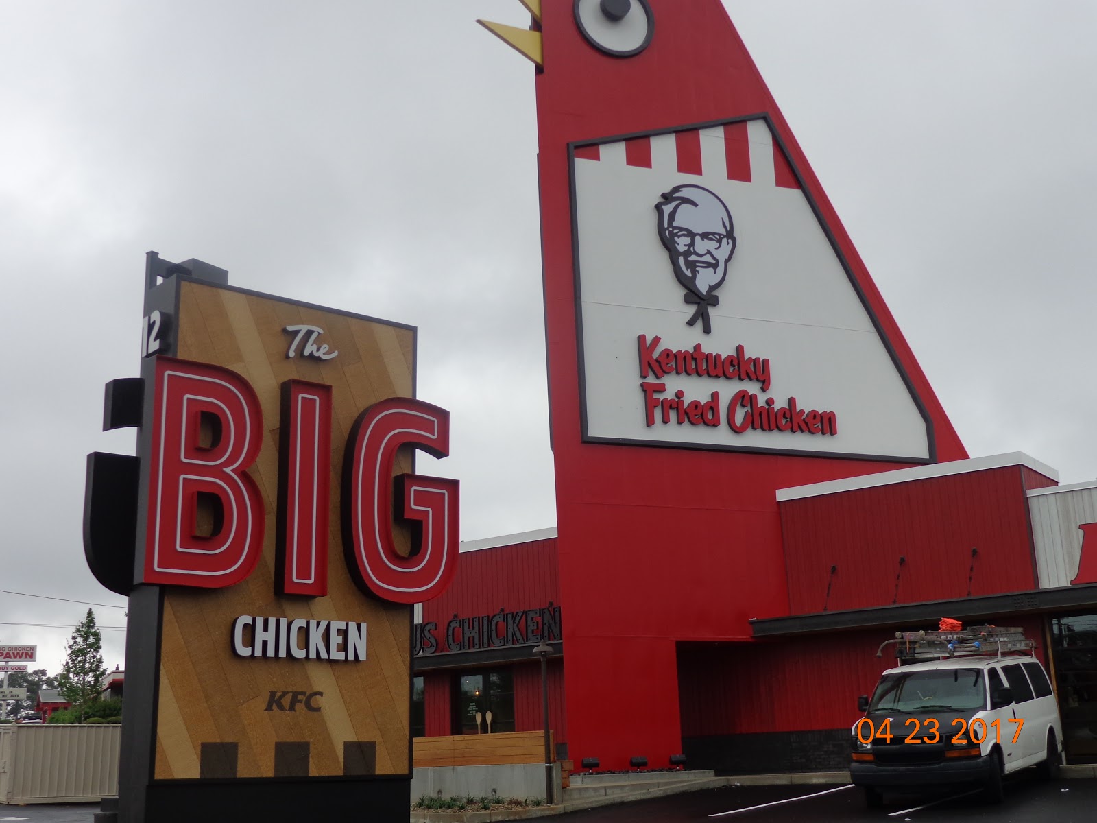 THE BIG CHICKEN THE BIG CHICKEN a Marietta landmark