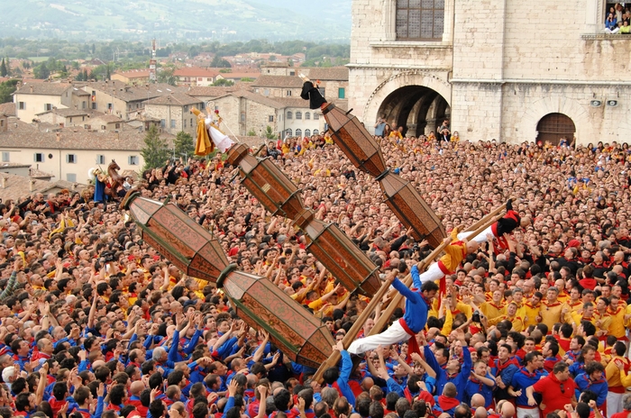 Gubbio. La corsa dei Ceri di Gubbio. La 48 Gubbio. La corsa dei Ceri di Gubbio. La 79