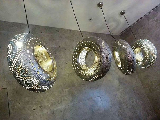 desain inspiratif lampu dari ban bekas
