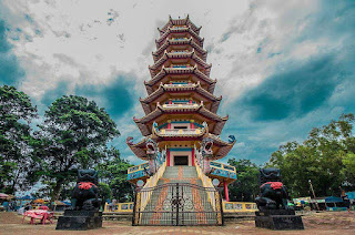 Pagoda Pulau Kemaro ~ Adventures Guide