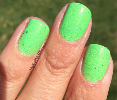 Addicted To Holos, April 2016; Philly Loves Lacquer Like A Moss Addicted To Holos, April 2016; Philly Loves Lacquer Like A Moss