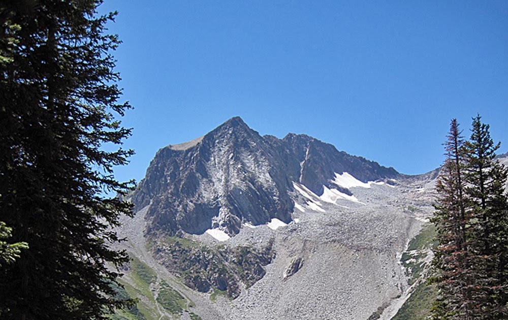Colorado Mountaineering Featured Route Snowmass Mountain East Slopes