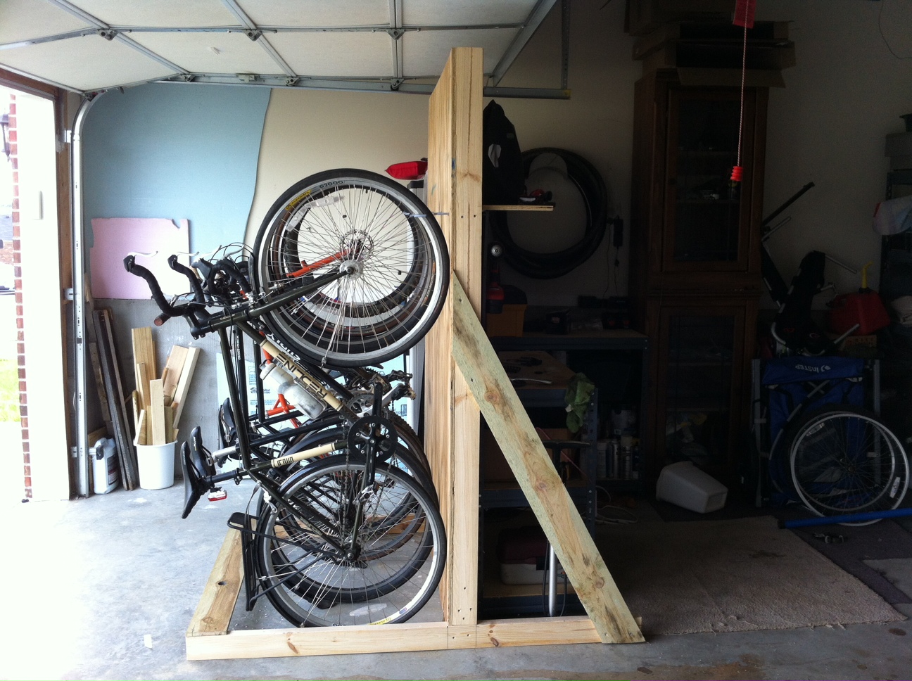 Гараж для велосипеда своими руками