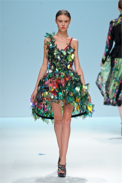 Y Fashion...?: Lie Sang Bong's 2013 Spring Collection: Butterfly~~