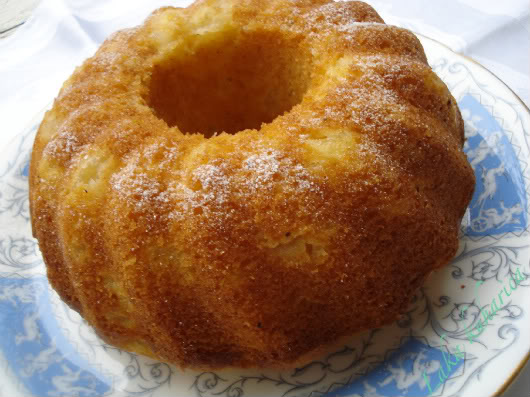 Kuglofić s kardamomom i kruškama ☆ Bundt cake with cardamom and pears Bundt cake with cardamom and pears by Laka kuharica: wonderfully aromatic, light, airy, and easy to make.