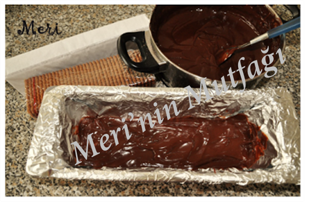 İKİ RENKLİ MOZAİK PASTA