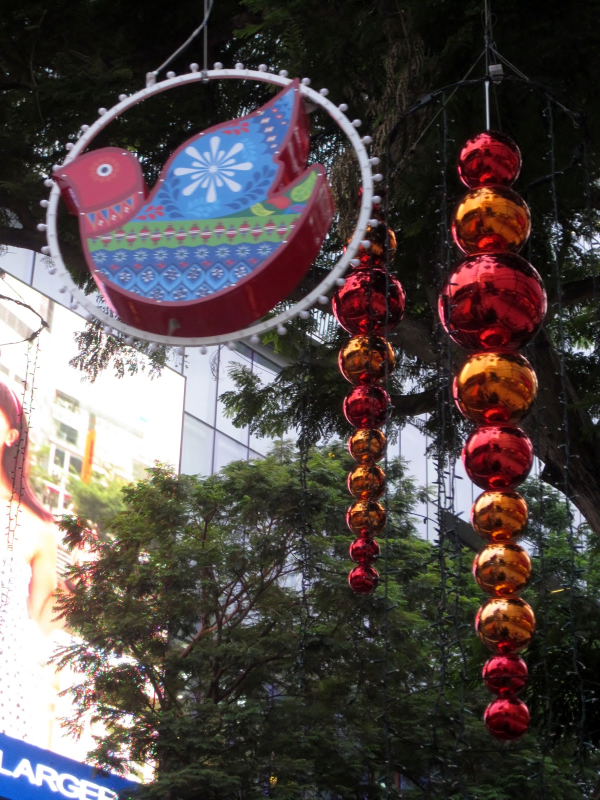 marinasbay "Nu så är det jul igen, jultomten myser..."