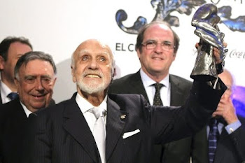 Francisco Nieva tras recibir el premio Valle-Inclán de teatro. | Efe