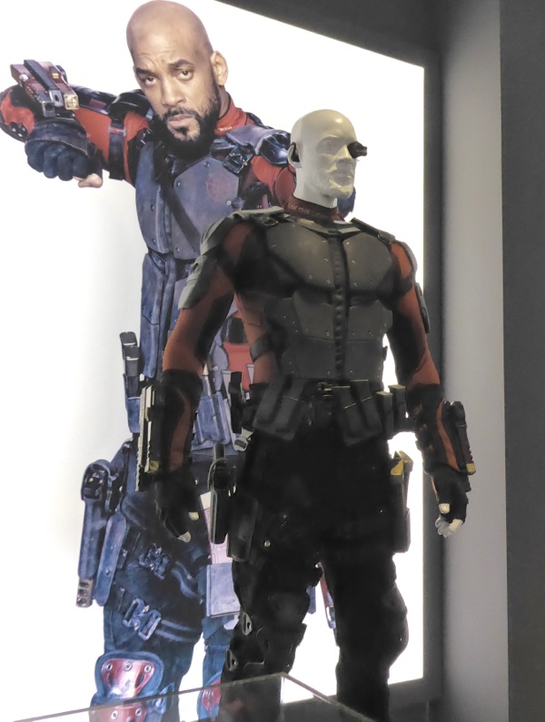 Hollywood Movie Costumes and Props Will Smith's Deadshot movie costume