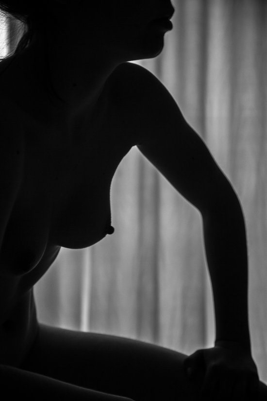 Valentin Apache Taminiau fotografia sensual modelos nas sombras meia luz nudez sensual provocante