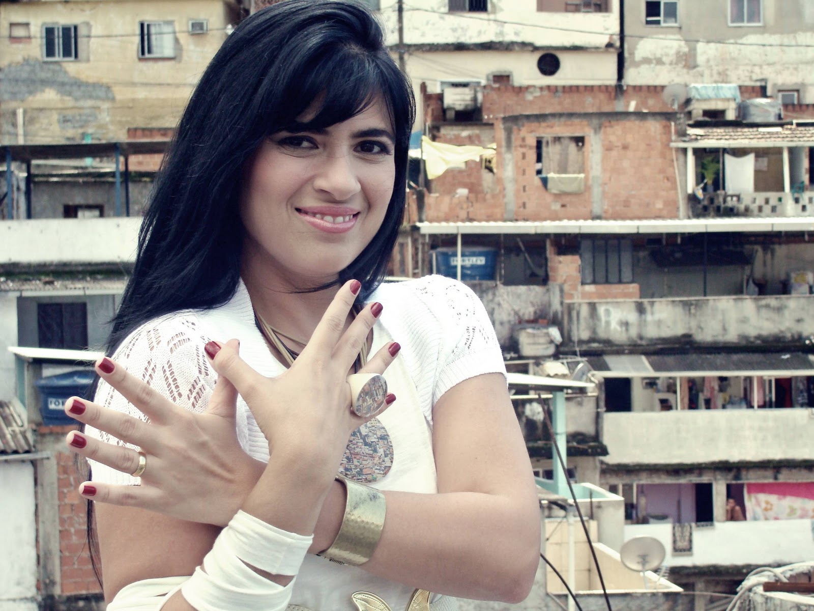 Mix Gospel Fernanda Brum estreia como