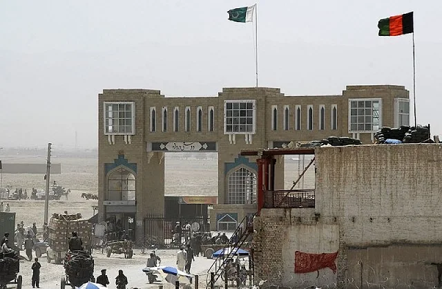 Image Attribute: The Friendship Gate in the city of Wes/Chaman is the local border crossing between Pakistan and Afghanistan. (Photo by lafrancevi, Creative Commons License)