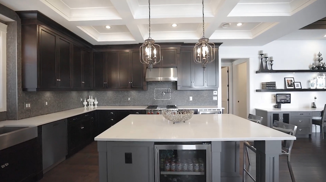 57 Interior Design Photos vs. 319 184 St, Surrey, BC Luxury Home Tour