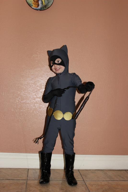 Toyriffic: Catwoman Purrrsday :: Little Catwoman