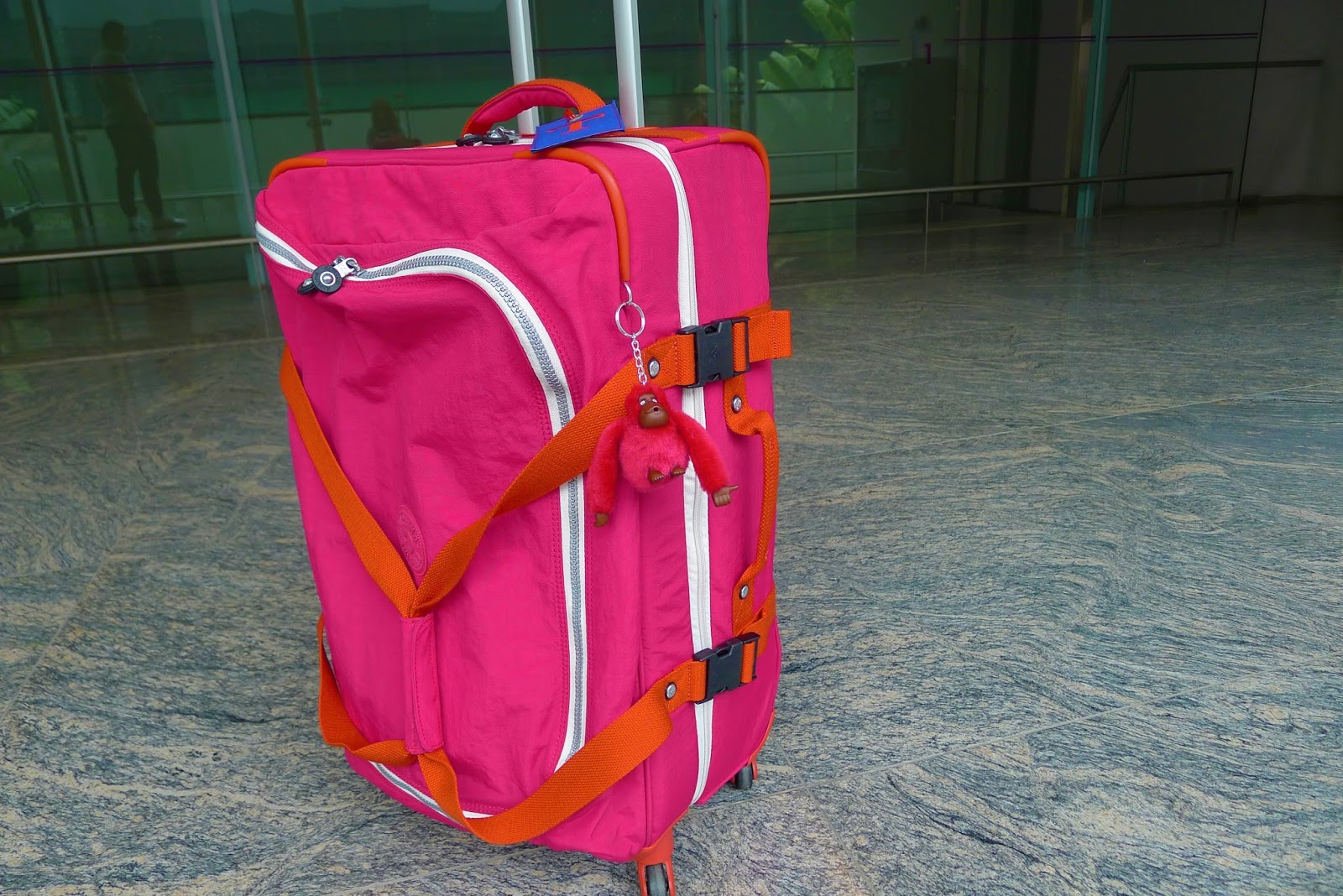 Kipling Cyrah Medium Luggage in Flamboyant Pink Tina Villa