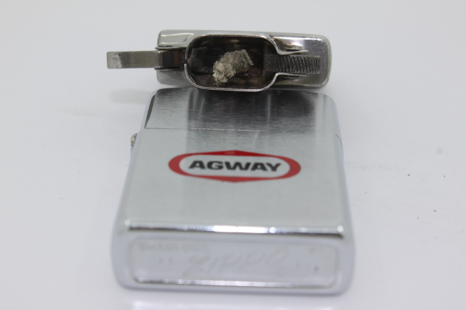 ziq ZIPPO collections ORIGINAL ZIPPO LIGHTER VINTAGE YEAR 1970 CODE 1010