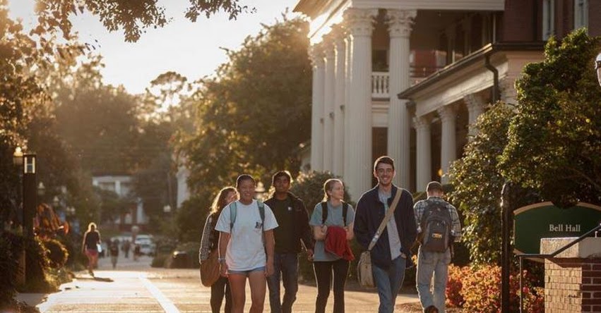 GENERACIÓN Y: «Millennials» son los más interesados en obtener un posgrado GENERACIÓN Y: «Millennials» son los más interesados en obtener un posgrado