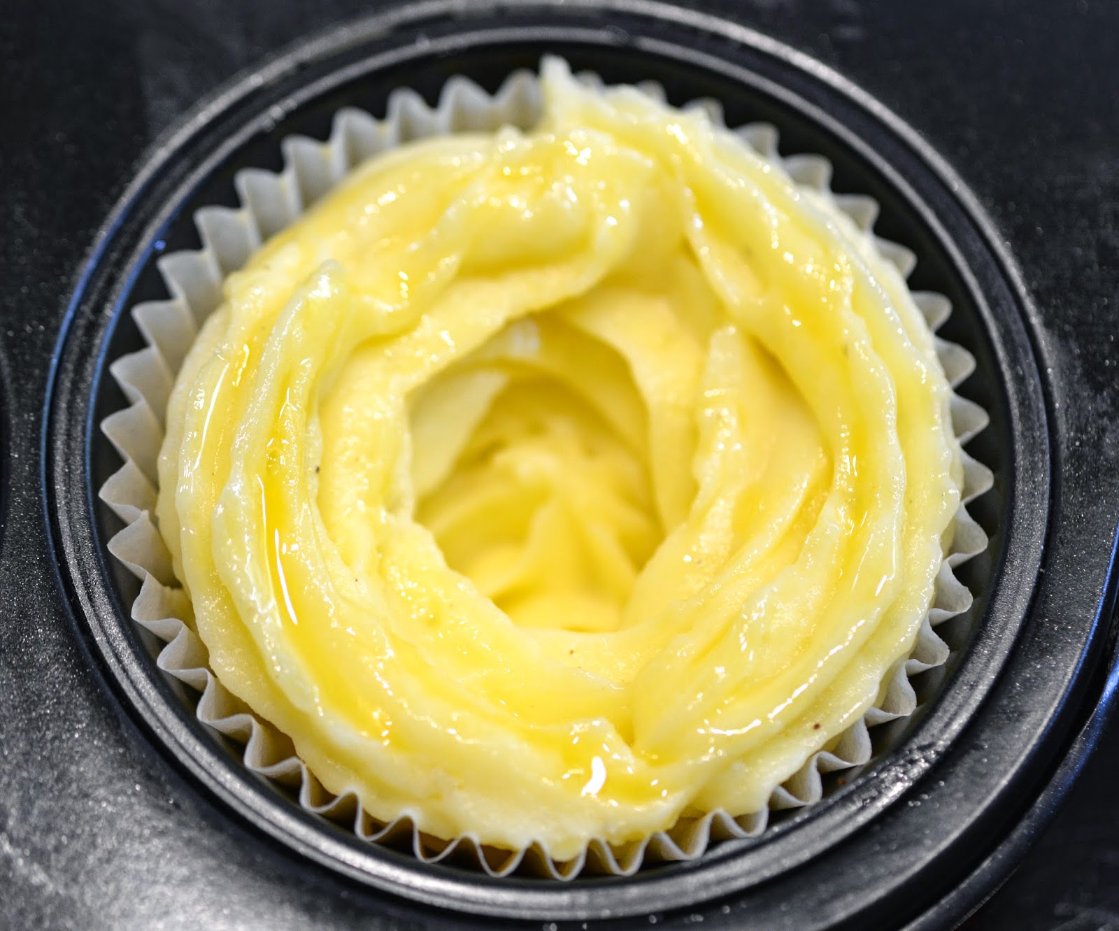 Ramona&amp;#39;s Bäckerei: {Frankfurter Mädche} - Kartoffel-Muffins mit Grüner Soße