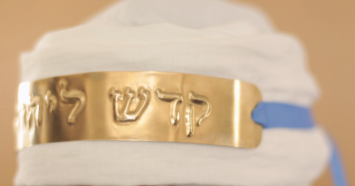 Tradition jewish gifts Independence. Affordability. Community. Tradition. Life at a Jewish Senior Housing and Healthcare Service (JSHHS) community offers all of these things: independence, affordability, community and tradition.