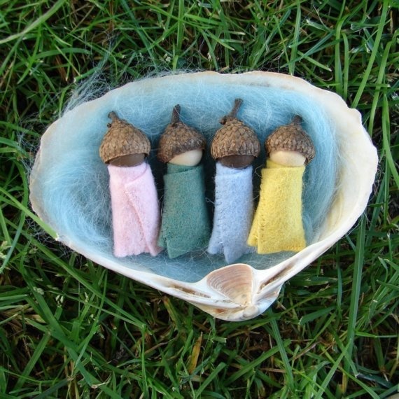 Dishfunctional Designs Acorn Crafts & Home Decor