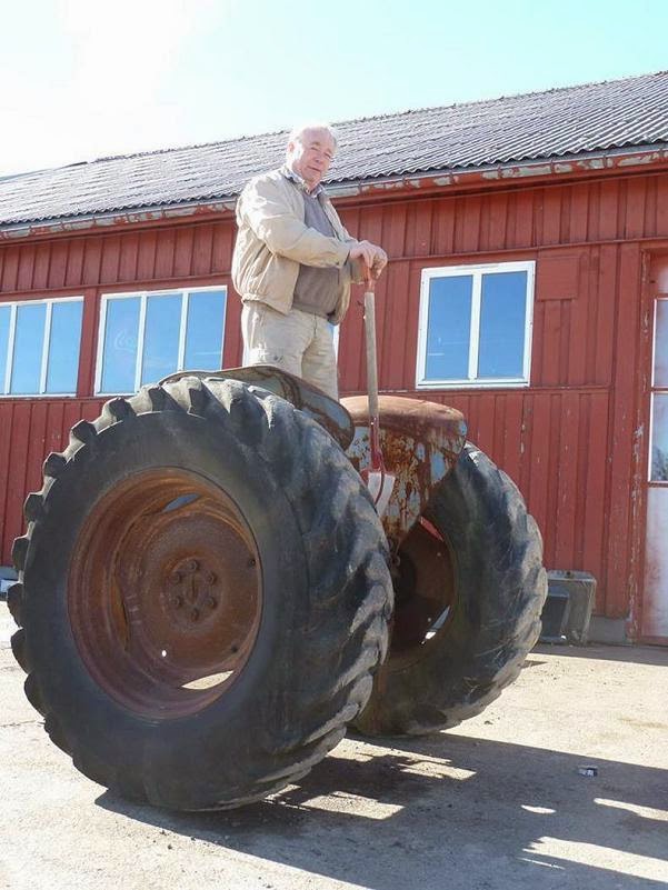 Big-ass-Segway.jpg