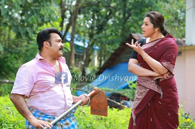 Meena latest hot photos in saree from Drishyam Malayalam movie