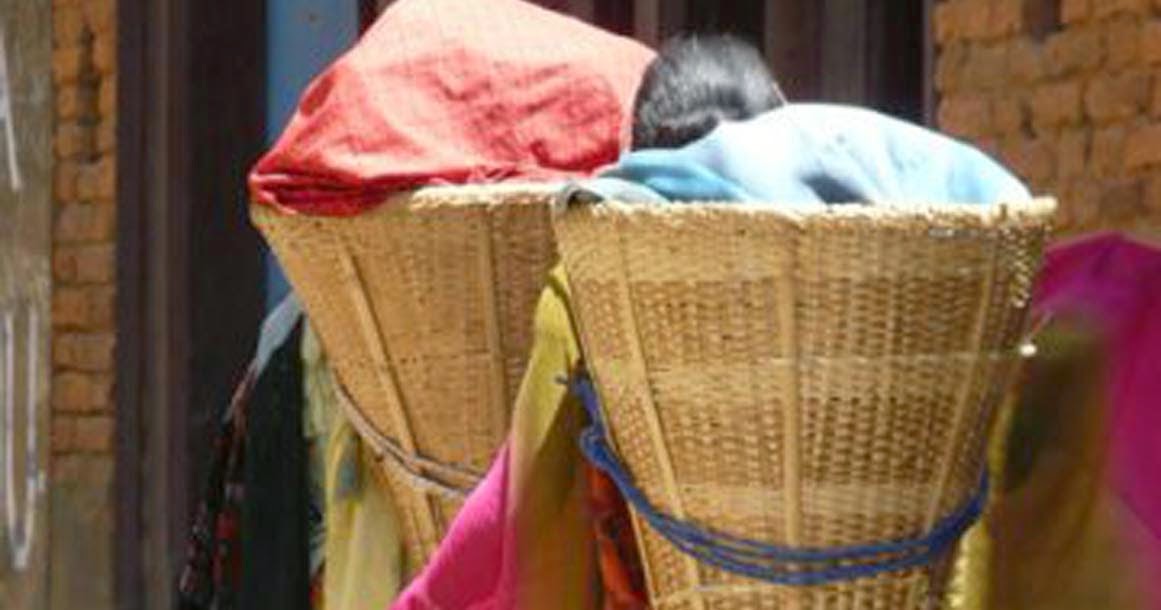 Doko a Traditional Bamboo Basket Les photos du randonnee en montagne