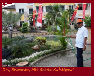 Ingin Lingkungan Kerja Bersih, Sekda Ngawi Bersihkan Ruang Kerja Sendiri