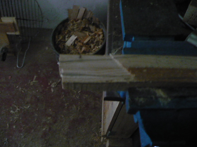 Arreglo de taburete, fabricacion de travesaño.