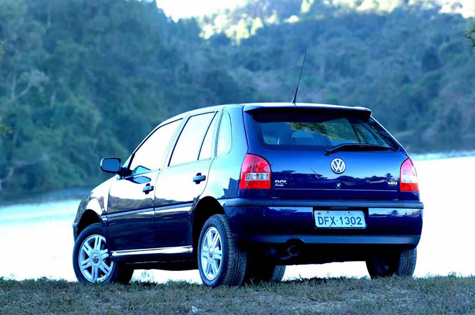 ADESIVEI O VW GOL AP DE AZUL - #PAPAISMURF 