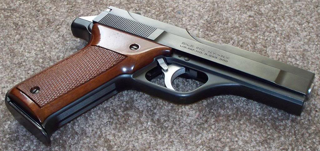 Bernardelli p. P018 пистолет. P s 18. P s 18. пистолет bernardelli p-018.