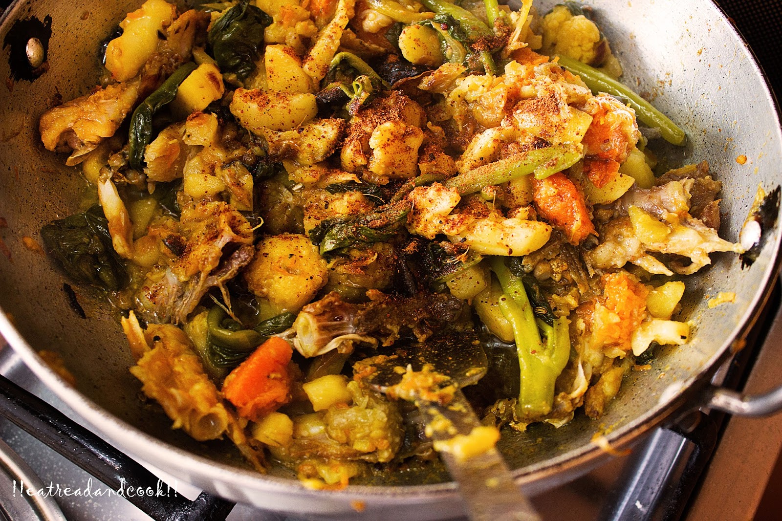 Chachra / Bengali Mixed Vegetable Curry with Fish Heads