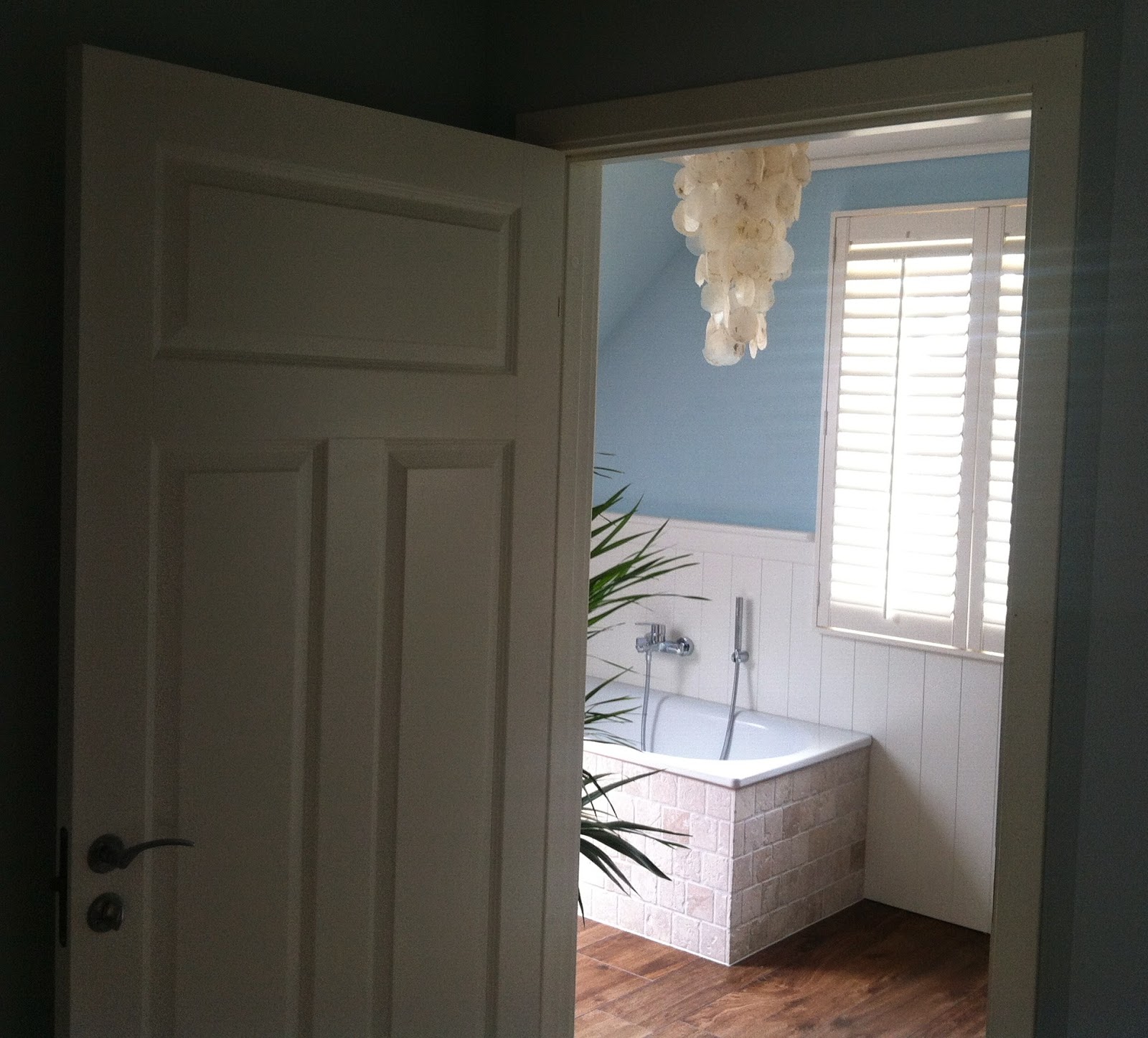 Norwegian Dreamhome: Badezimmer Update - Window Shutter