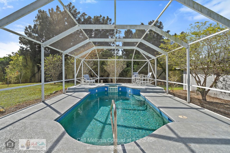 The Jensen Beach Buzz