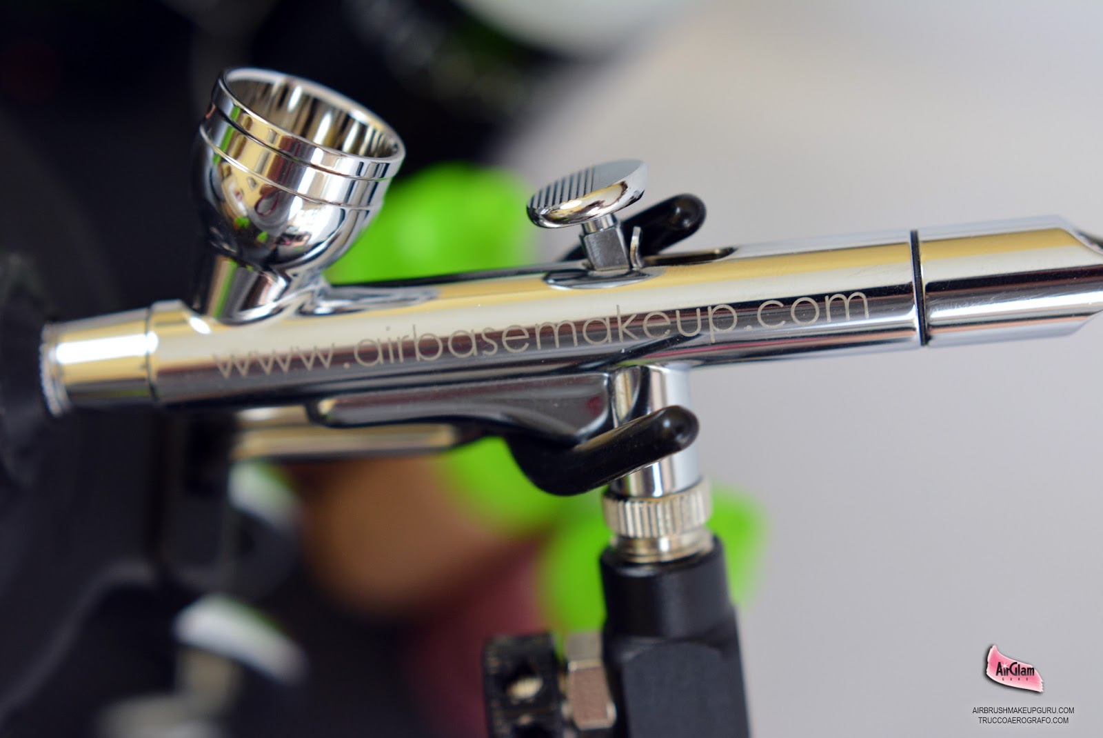 The Airbrush Makeup Guru Airbase airbrush Pro makeup kit review!