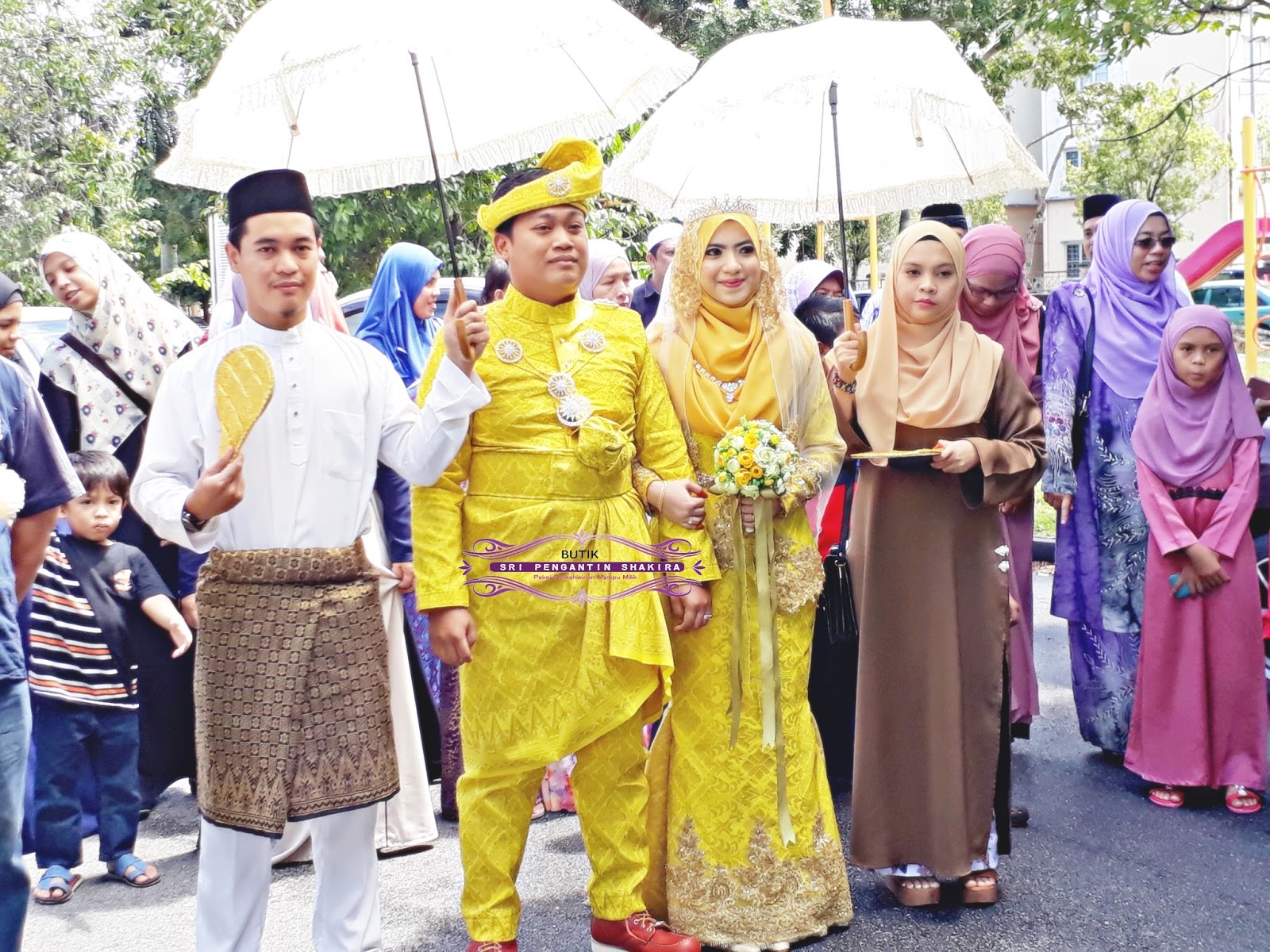 baju pengantin kuning gold 