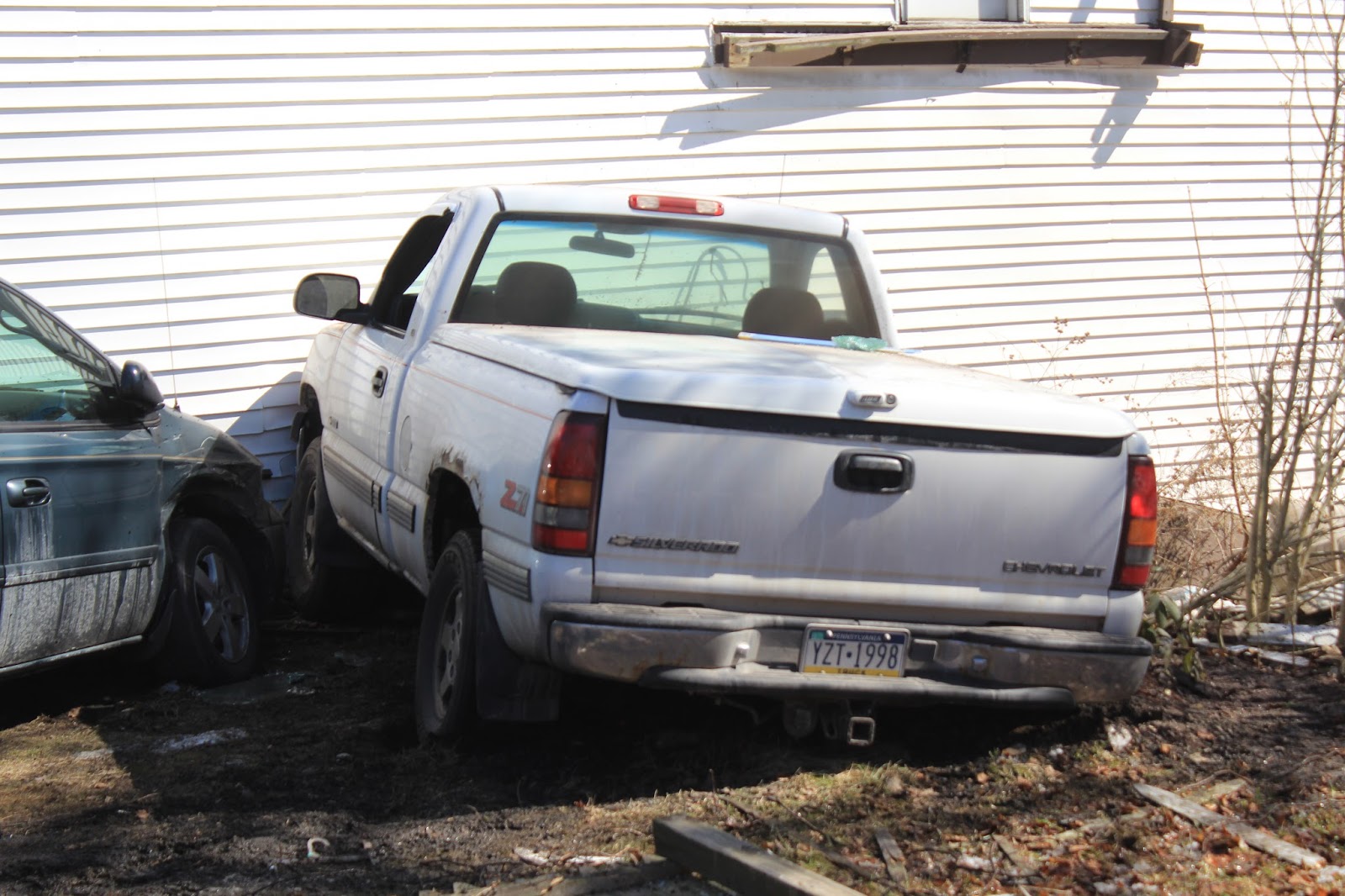 Pottsville Man Dies in Crash in Locust Dale