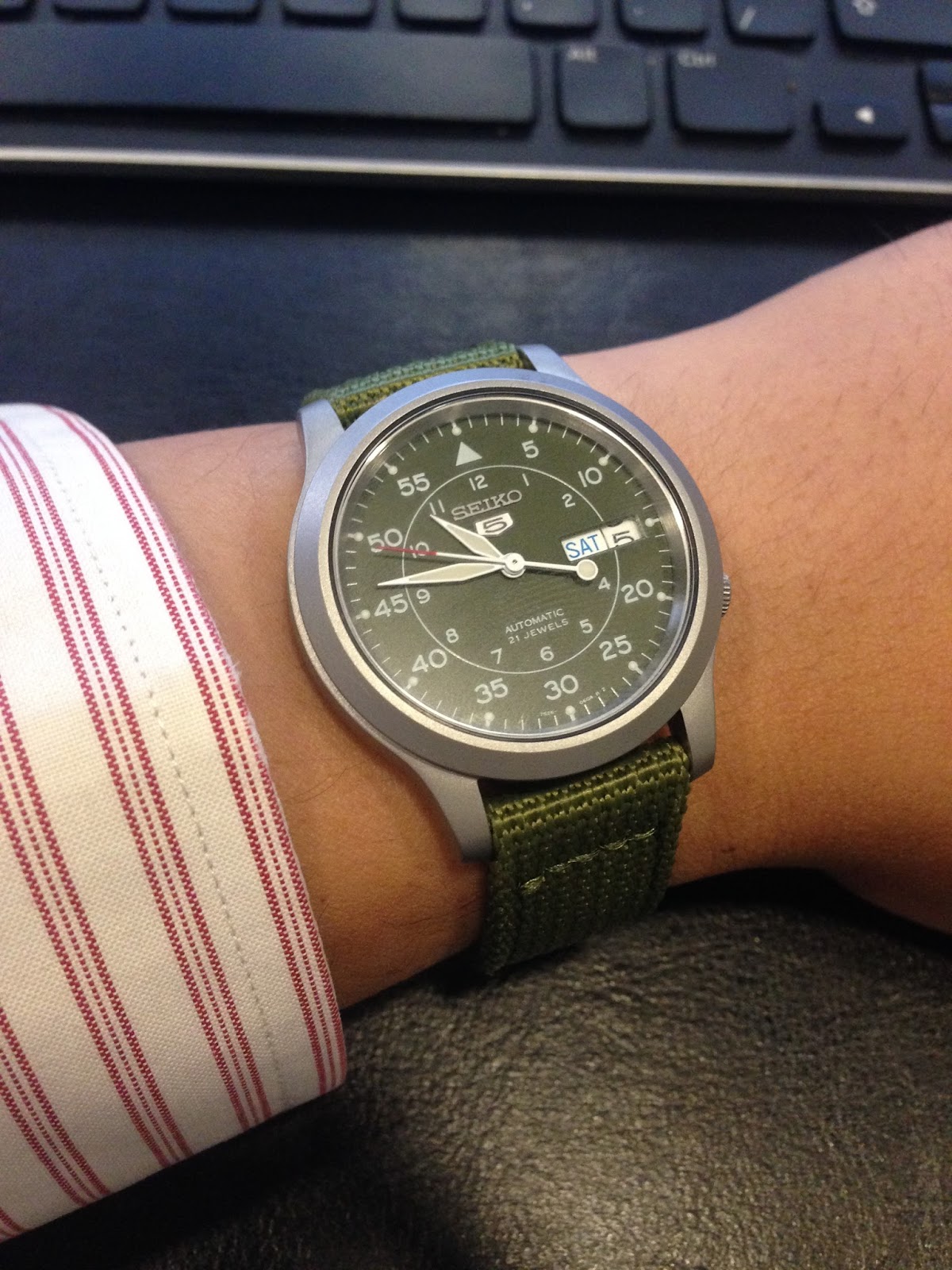 My Eastern Watch Collection: Seiko 5 SNK805K2 Automatic Military Stainless  Steel Watch with Olive Green Dial & Canvas Strap – A universal watch -  Everyone can use it, A Review (plus Video)