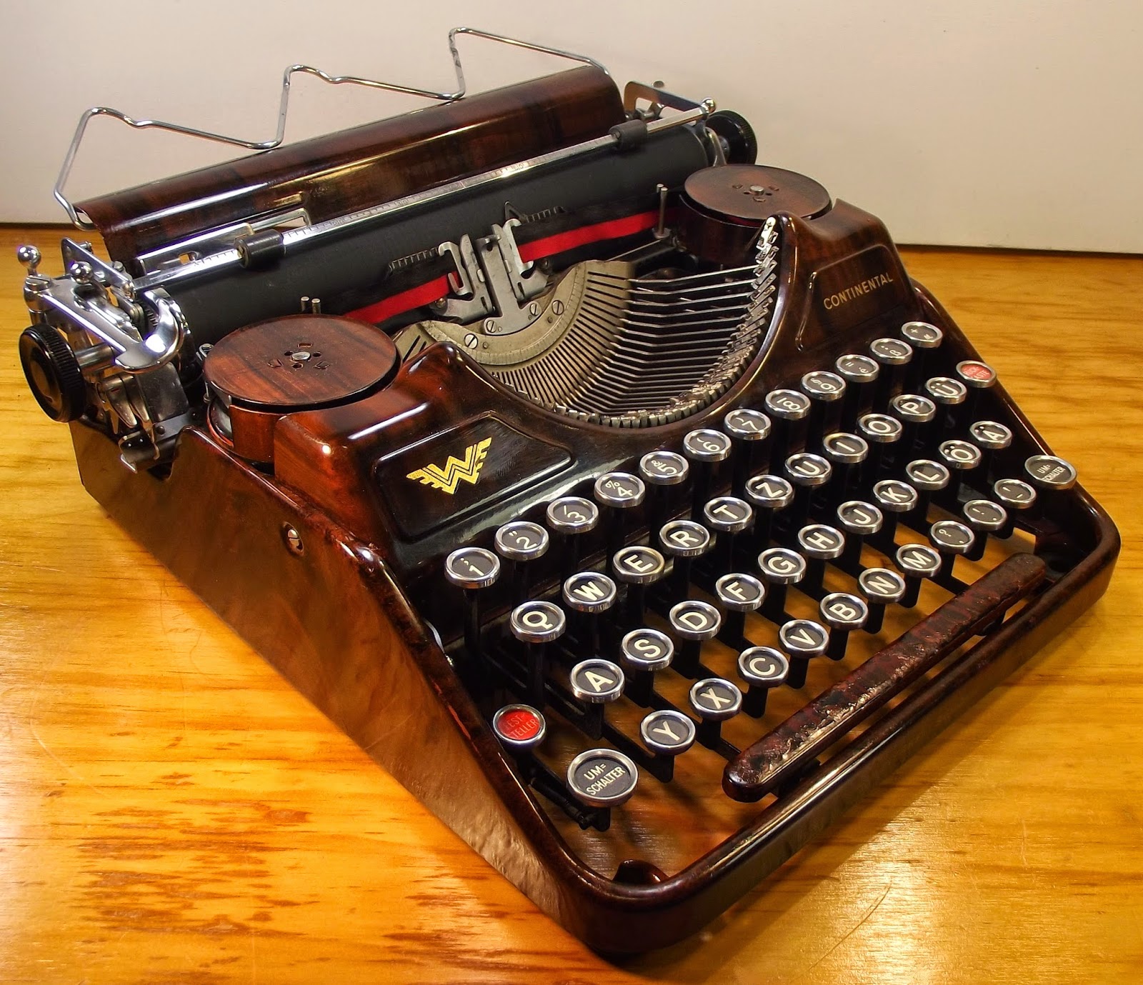 oz.Typewriter Top 10 1920s Portable Typewriters