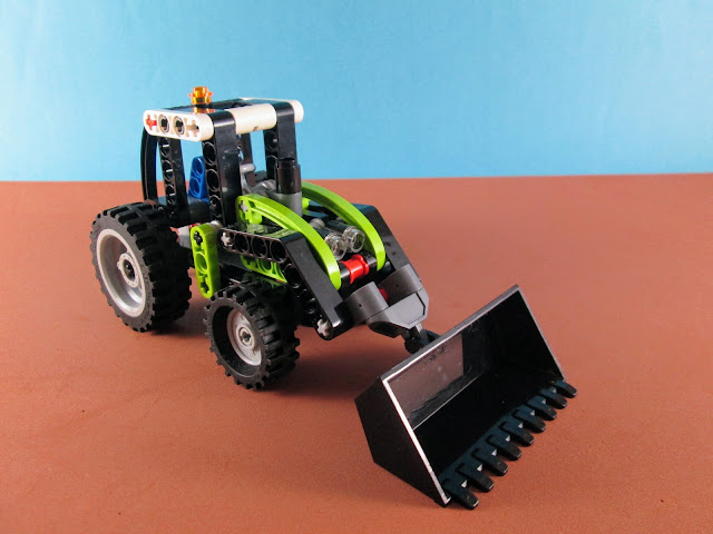 Set LEGO 8260 Tractor