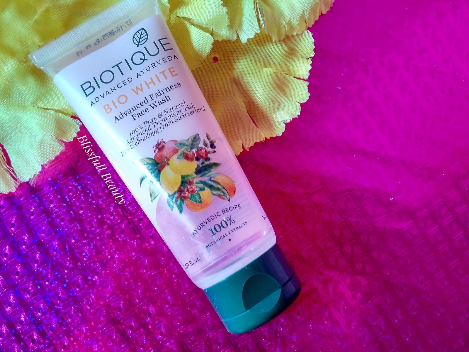 Biotique Bio White Advanced Fairness Face Wash Review