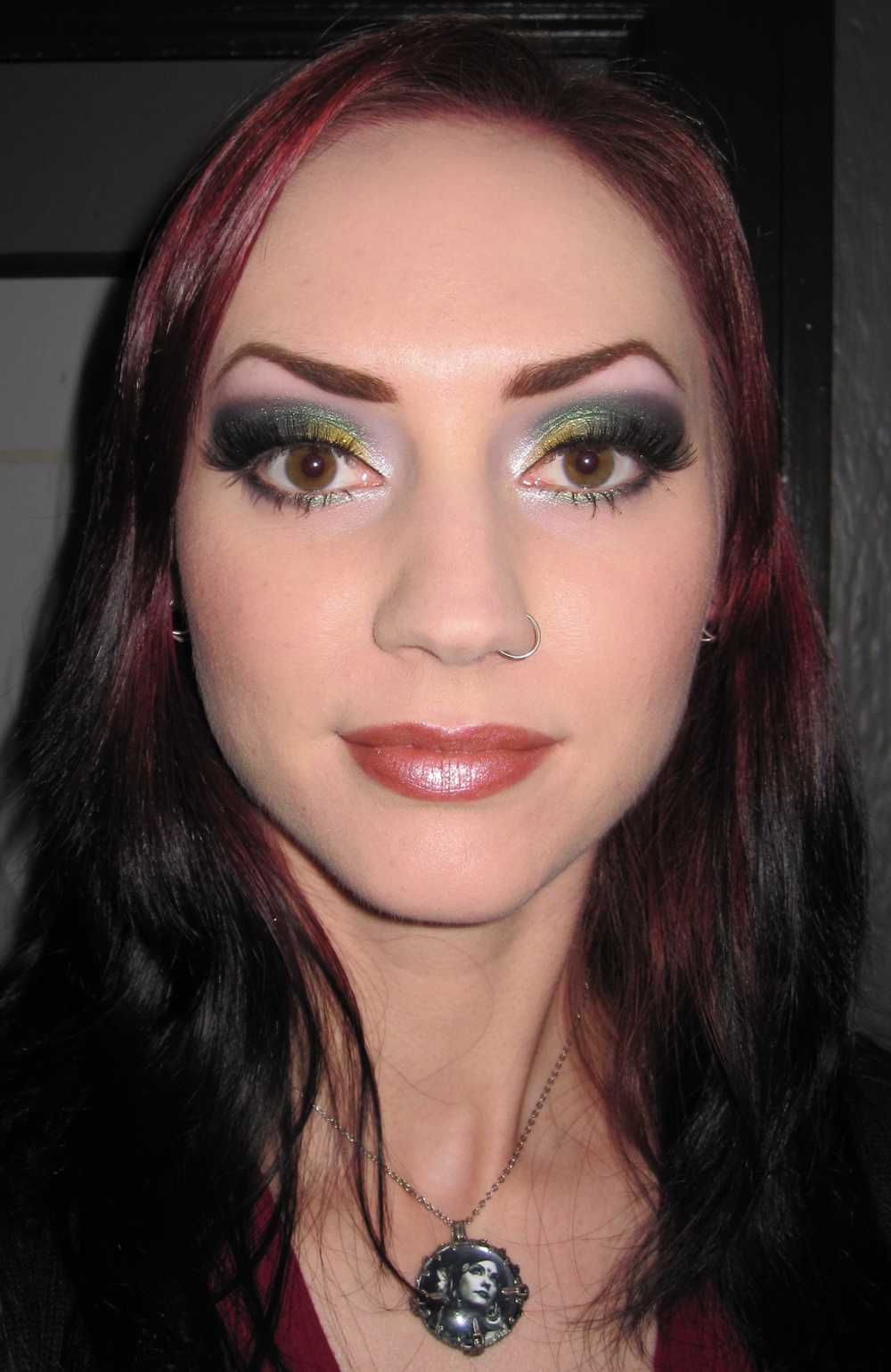 Glitter is my Crack: Gold and Green Makeup look for St. Patty's Day