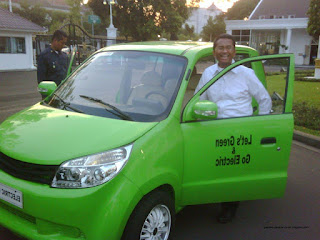 mobil listrik indonesia 2014