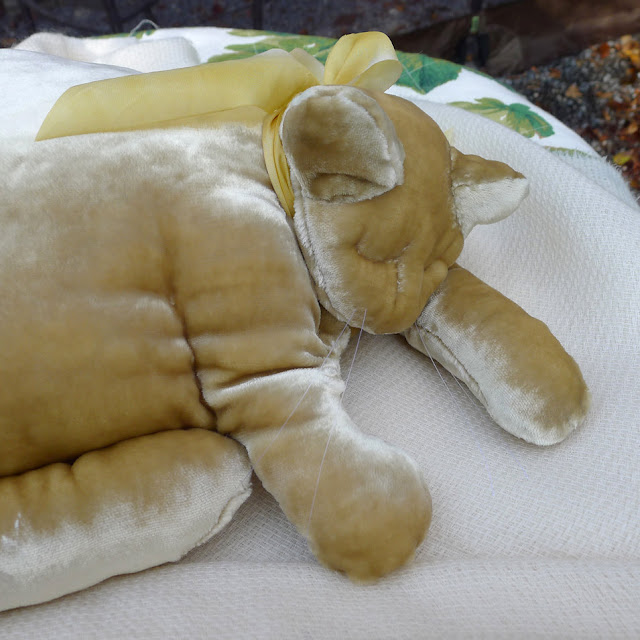 nevban Kedi Severlere Peluştan Kedi Yastık