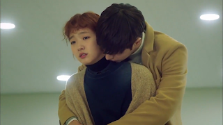 Cheese in the trap backhug of Hong Seol and Yoo Jung